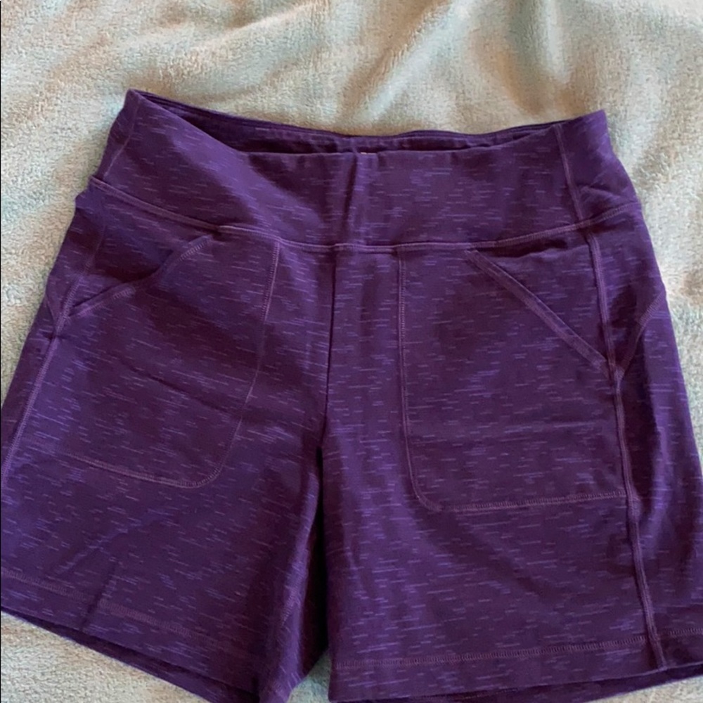 Duluth Trading NoGa stretch 7” shorts size M